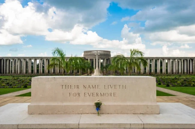 Taykkyand - Cementerio de la Segunda Guerra Mundial