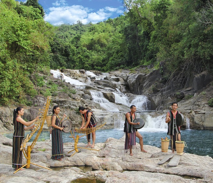 TOUR NHA TRANG – CASCADA DE YANG BAY