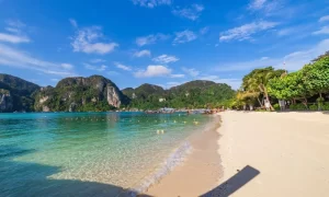 Playa de Loh Dalum Bay