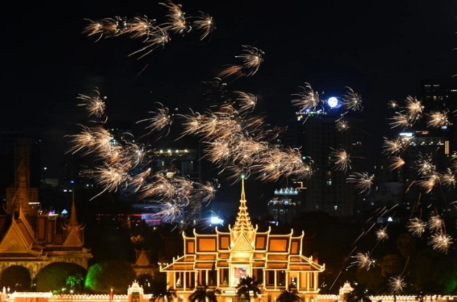 Vive la Magia de los Festivales en Camboya