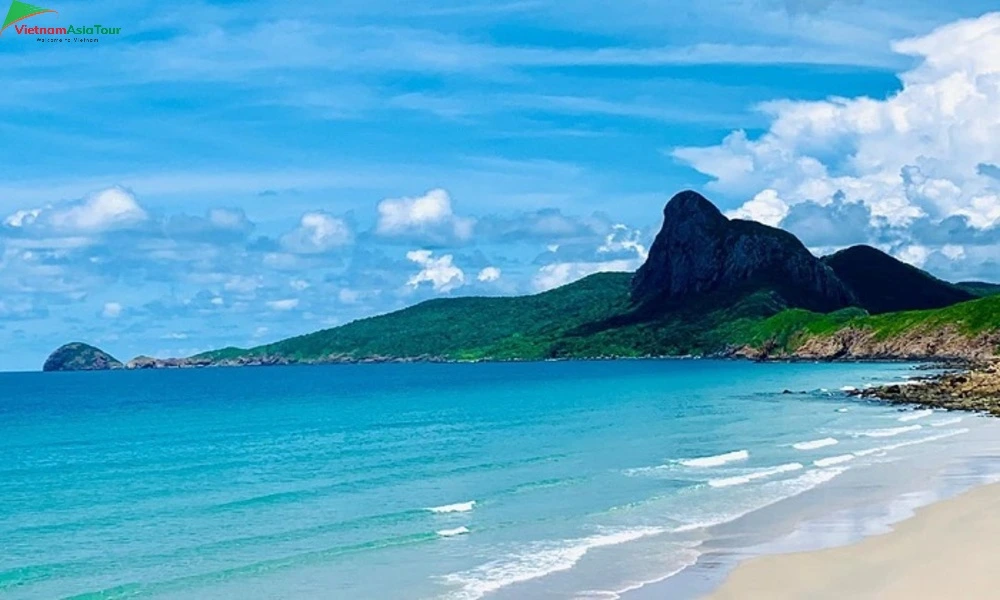Con Dao con agua azul