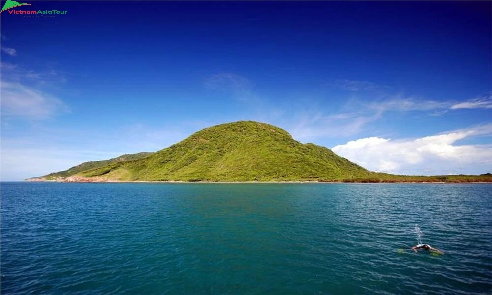 Isla Bay Canh