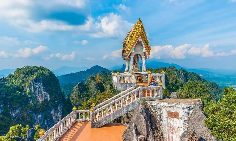 Wat Tham Sua