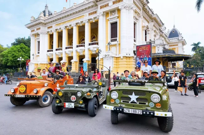 Viaje por Hanoi en jeep