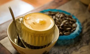 Café de huevo caracterizado por Hanoi 